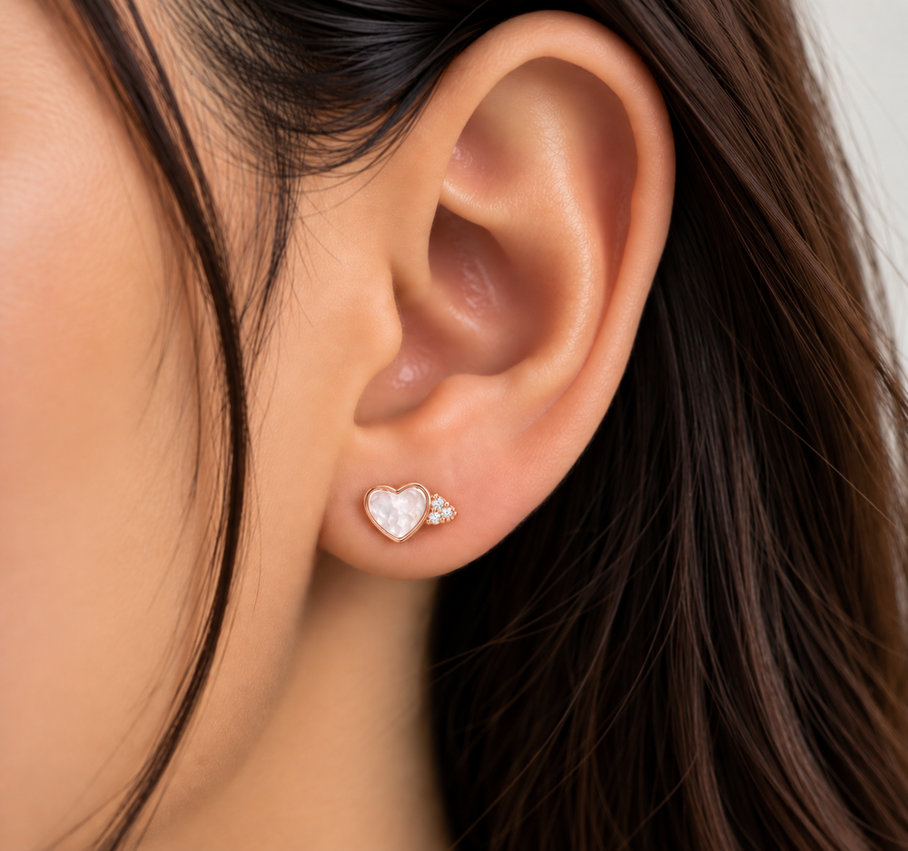 Amora Halo Mother of Pearl Heart Studs