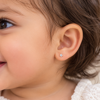 Tiny Lumière Solitaire Baby Studs