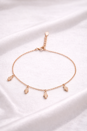 Lunaria Charm Cascade