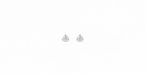 Tiny Lumière Solitaire Baby Studs